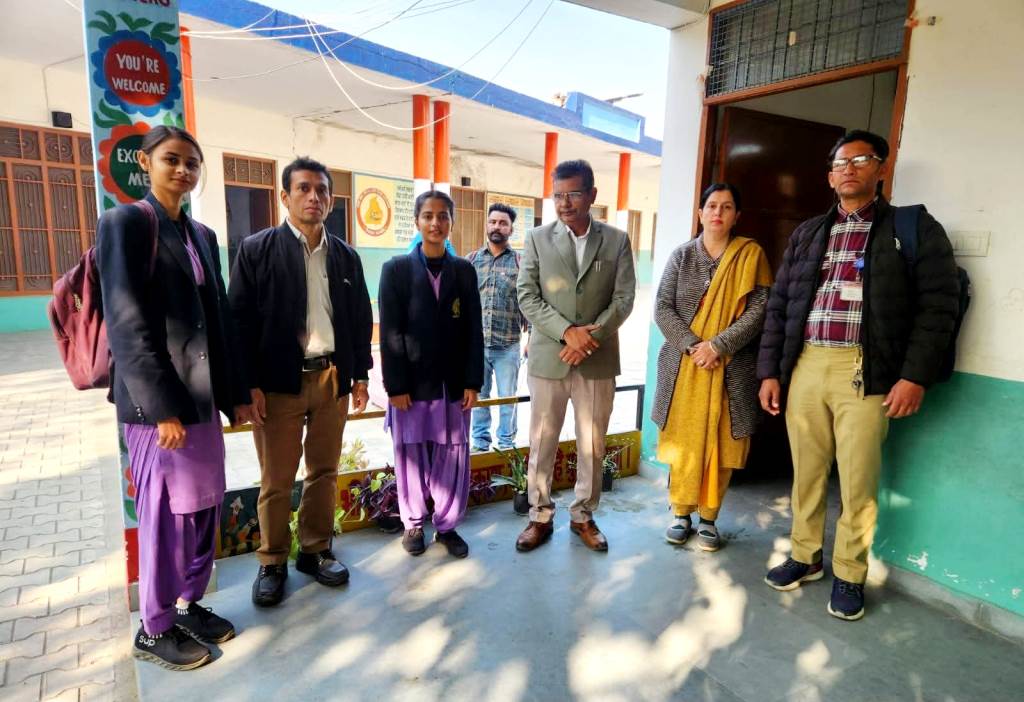 Health Department conducts awareness activities in various schools to prevent dengue Dr Balbir Kumar